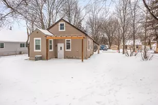 4158 Zane Ave N, Robbinsdale, MN 55422 - Photo 3