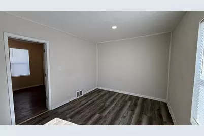 115 N 8th Street, Montevideo, MN 56265 - Photo 9