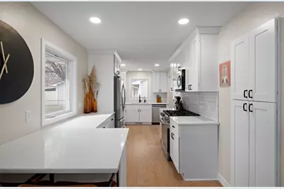 4721 Valley View Road, Edina, MN 55424 - Photo 3