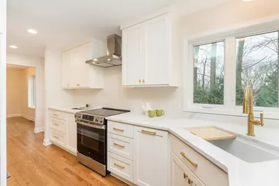 4809 Four Seasons Drive, Eagan, MN 55122 - Photo 9