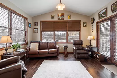 369 Sophia Avenue E, Maplewood, MN 55117 - Photo 15