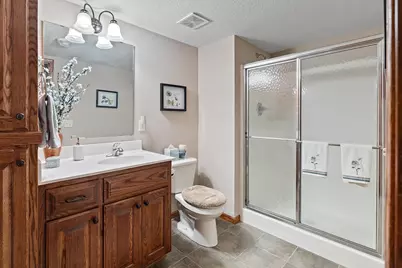 369 Sophia Avenue E, Maplewood, MN 55117 - Photo 25