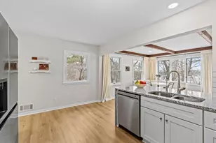 8508 Waters Edge Dr, Chanhassen, MN 55317 - Photo 15