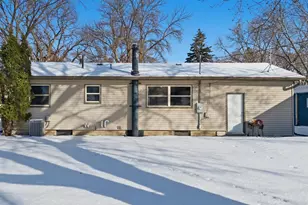1421 19th St S, Fargo,  58103 - Photo 25