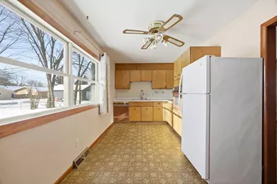 1421 19th Street S, Fargo,  58103 - Photo 11