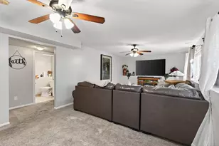 2084 Parkview Ln, Woodbury, MN 55125 - Photo 23