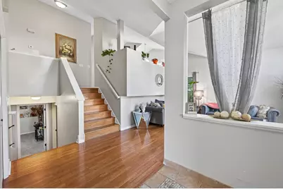 2084 Parkview Lane, Woodbury, MN 55125 - Photo 5