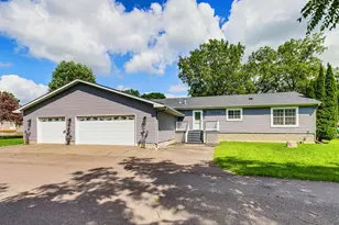 50544 Lakeside Cir, Rush City, MN 55069 - Photo 3