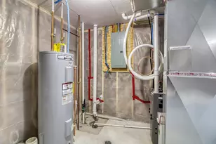 2523 36th Ave S, Moorhead, MN 56560 - Photo 25