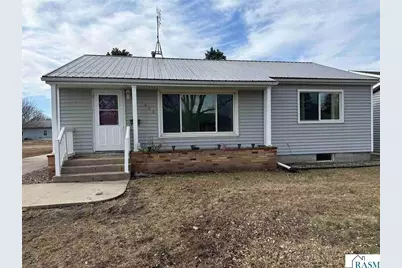 1023 8th Street N, Saint James, MN 56081 - Photo 1