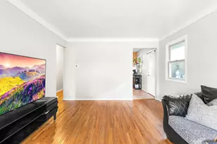 510 Wyoming St E, Saint Paul, MN 55107 - Photo 3