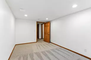 12525 Pinehurst Dr, Burnsville, MN 55337 - Photo 37