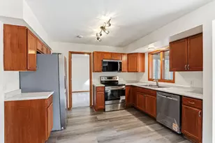 12525 Pinehurst Dr, Burnsville, MN 55337 - Photo 9