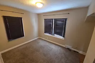 1041 6th St E, Saint Paul, MN 55106 - Photo 7