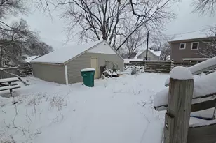 1041 6th St E, Saint Paul, MN 55106 - Photo 15