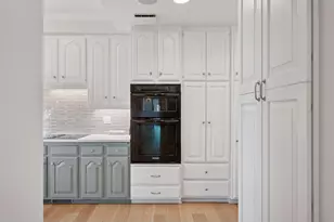 1201 Yale Pl, Minneapolis, MN 55403 - Photo 29