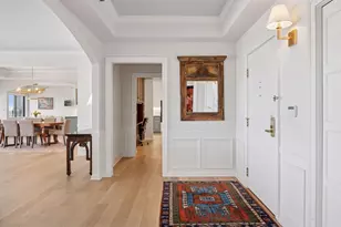 1201 Yale Pl, Minneapolis, MN 55403 - Photo 5