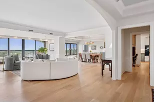 1201 Yale Pl, Minneapolis, MN 55403 - Photo 3