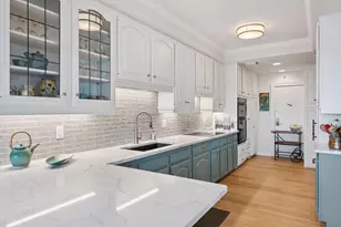 1201 Yale Pl, Minneapolis, MN 55403 - Photo 19