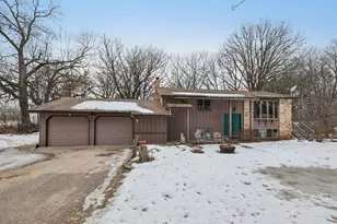 26324 Chisholm St NE, Isanti, MN 55040 - Photo 3