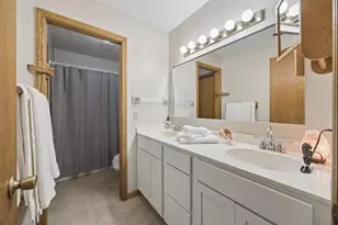 12975 Garner Ln, Apple Valley, MN 55124 - Photo 19