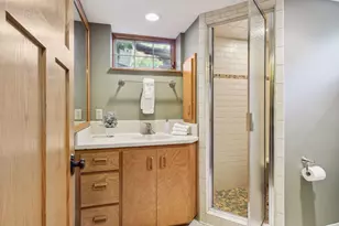 5423 Abbott Pl, Edina, MN 55410 - Photo 49