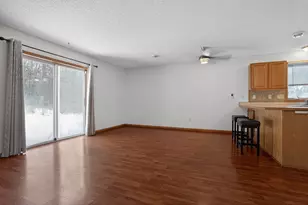 6375 13th St N, Oakdale, MN 55128 - Photo 3