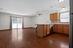 6375 13th St N, Oakdale, MN 55128 - Photo 9