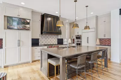 373 Park Street E, Wayzata, MN 55391 - Photo 9