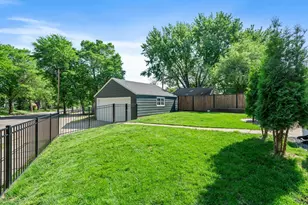 5455 Shoreview Ave, Minneapolis, MN 55417 - Photo 45