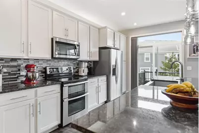 11543 81st Place N, Maple Grove, MN 55369 - Photo 7