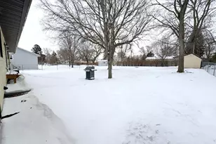 402 E 14th St, Fergus Falls, MN 56537 - Photo 43