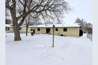 402 E 14th Street, Fergus Falls, MN 56537 - Photo 39