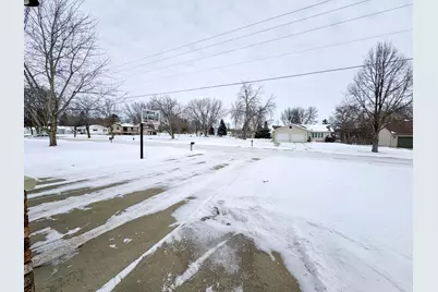 402 E 14th Street, Fergus Falls, MN 56537 - Photo 45