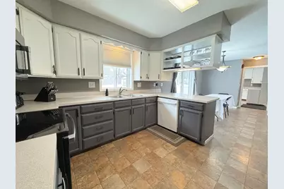 402 E 14th Street, Fergus Falls, MN 56537 - Photo 9