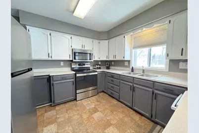 402 E 14th Street, Fergus Falls, MN 56537 - Photo 7