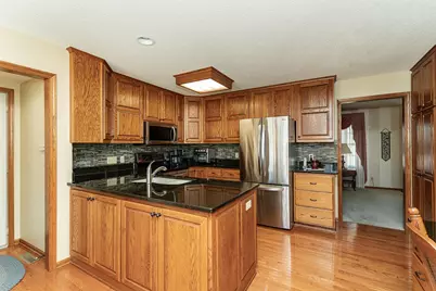 744 Jefferson Avenue SW, Eyota, MN 55934 - Photo 9