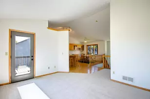 564 Monnens Ave, Shakopee, MN 55379 - Photo 7