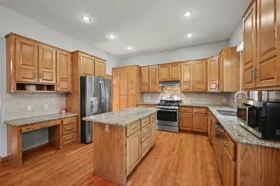 7087 Wellington Lane N, Maple Grove, MN 55369 - Photo 9