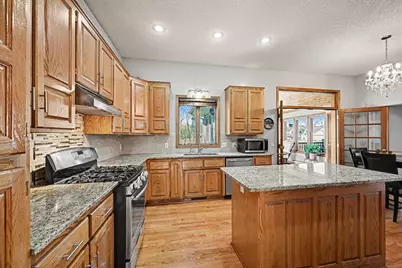 7087 Wellington Lane N, Maple Grove, MN 55369 - Photo 7