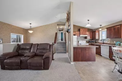 312 10th Street SE, Freeport, MN 56331 - Photo 7