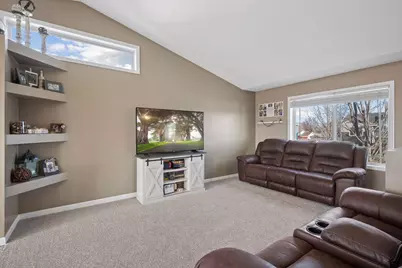 312 10th Street SE, Freeport, MN 56331 - Photo 9