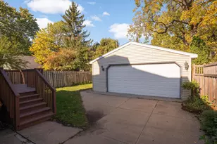 1069 Laurel Ave, Saint Paul, MN 55104 - Photo 27