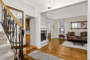 1069 Laurel Ave, Saint Paul, MN 55104 - Photo 5