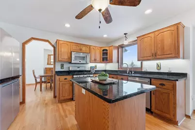 16861 Jasper Path, Lakeville, MN 55044 - Photo 3