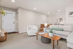 12645 Sherwood Pl, Minnetonka, MN 55305 - Photo 7