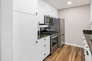 12645 Sherwood Pl, Minnetonka, MN 55305 - Photo 13