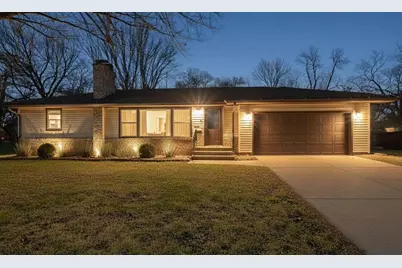 810 57th Avenue N, Brooklyn Center, MN 55430 - Photo 3