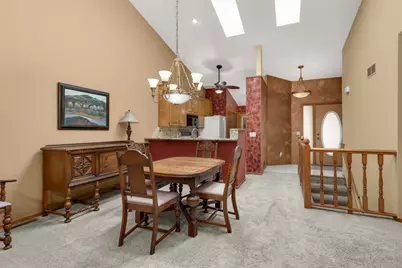 14589 Embassy Avenue, Apple Valley, MN 55124 - Photo 9