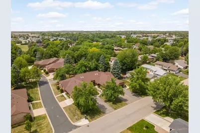 14589 Embassy Avenue, Apple Valley, MN 55124 - Photo 27